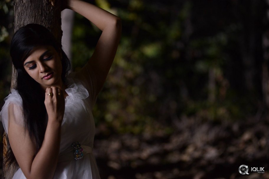 Dhanalakshmi Thalupu Thadithe